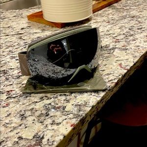 Smith army green snowboard/ski goggles